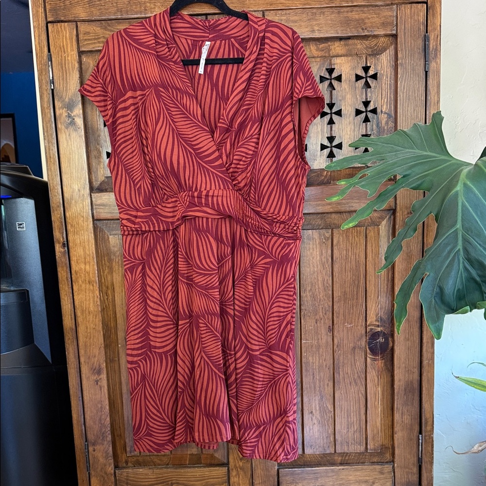 Soma Red Leaf Print Midi Dress